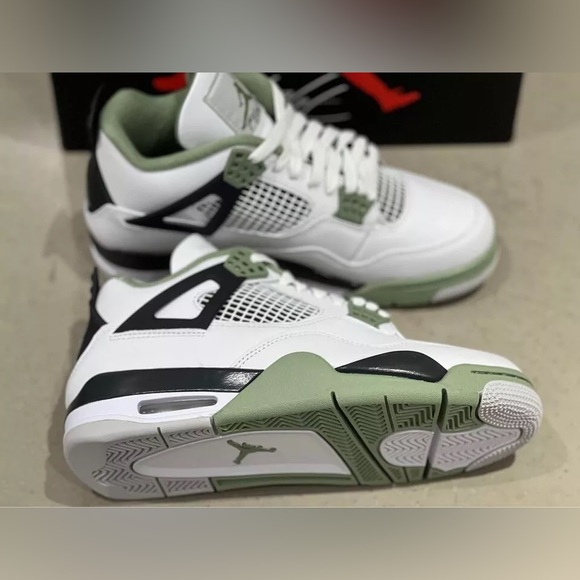 Men’s Size 8 - New Air Jordan 4 Retro “Seafoam” - Picture 3 of 7